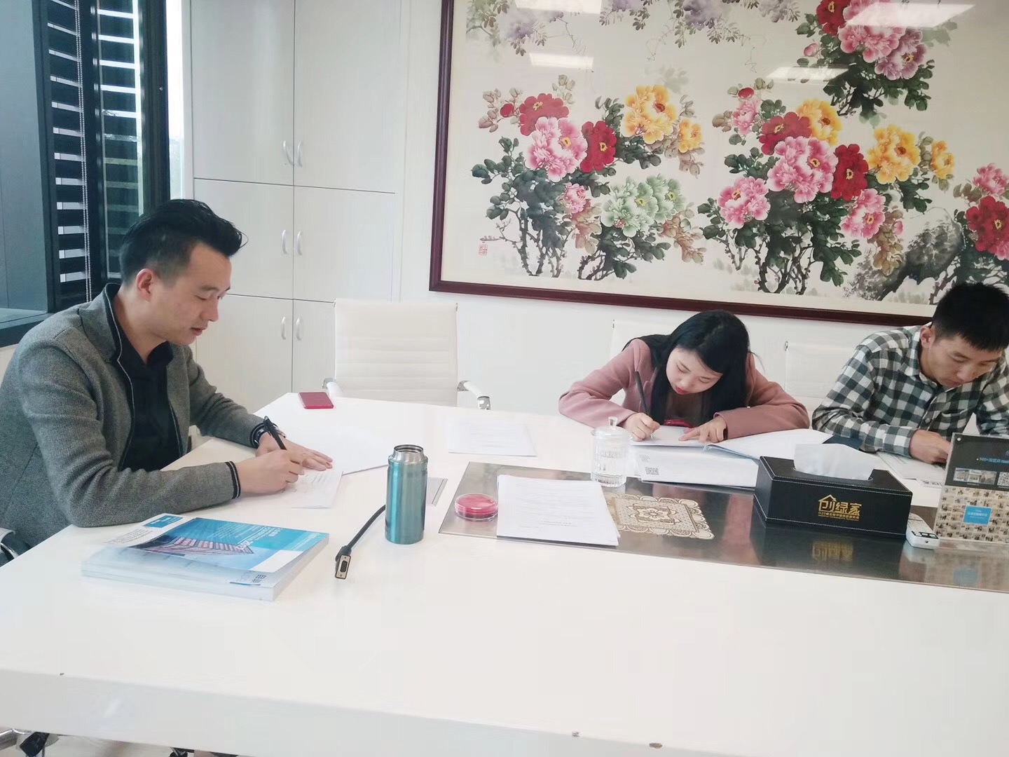 熱烈祝賀錢總簽約創(chuàng)綠家浙江省縣級市代理！