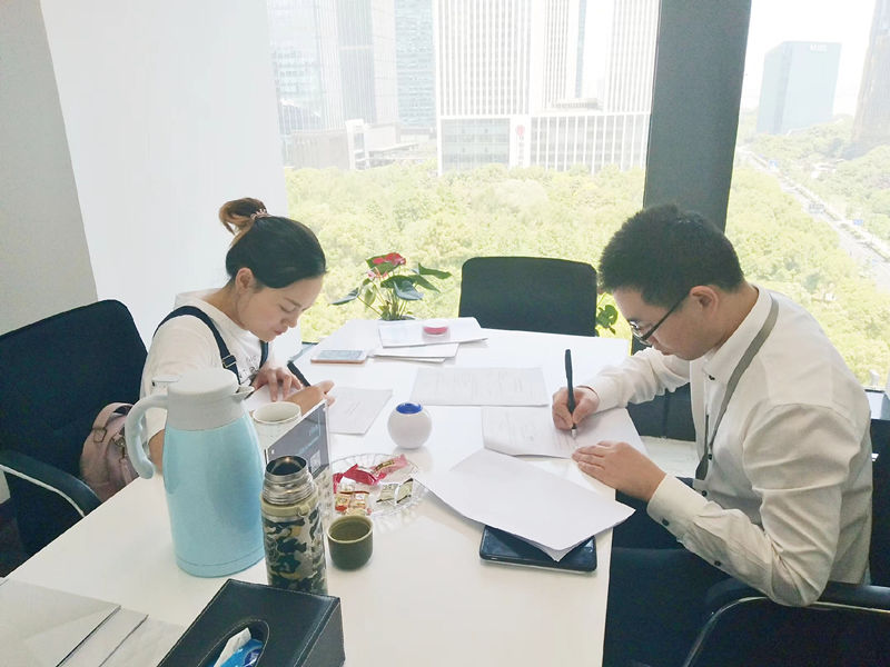 熱烈祝賀陳總簽約創(chuàng)綠家浙江省縣級(jí)市代理！