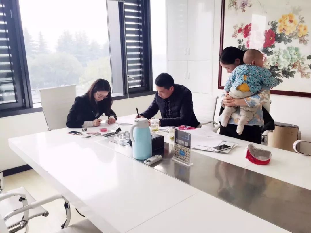 熱烈祝賀陸總簽約創(chuàng)綠家浙江省縣級(jí)代理！